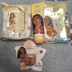 Disney Princess Moana Skincare Set in Yellow and Peach Tones( Bundle Of 4)